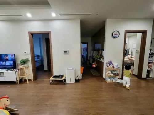 Nhà bán, đô đôc Long Biên: Hẻm kinh doanh, ngõ rộng đẹp, 80m2 chỉ 7 tỷ